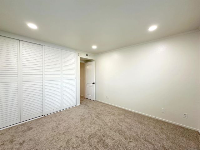 7560 Eads Ave 11, San Diego, CA 92037