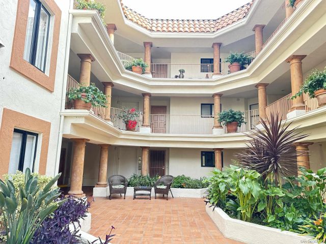 7560 Eads Ave 11, San Diego, CA 92037