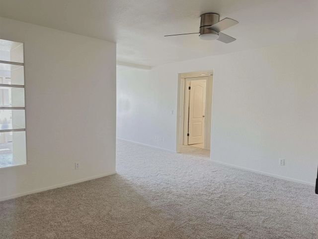 7560 Eads Ave 11, San Diego, CA 92037
