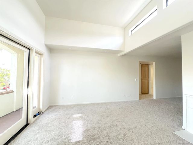 7560 Eads Ave 11, San Diego, CA 92037