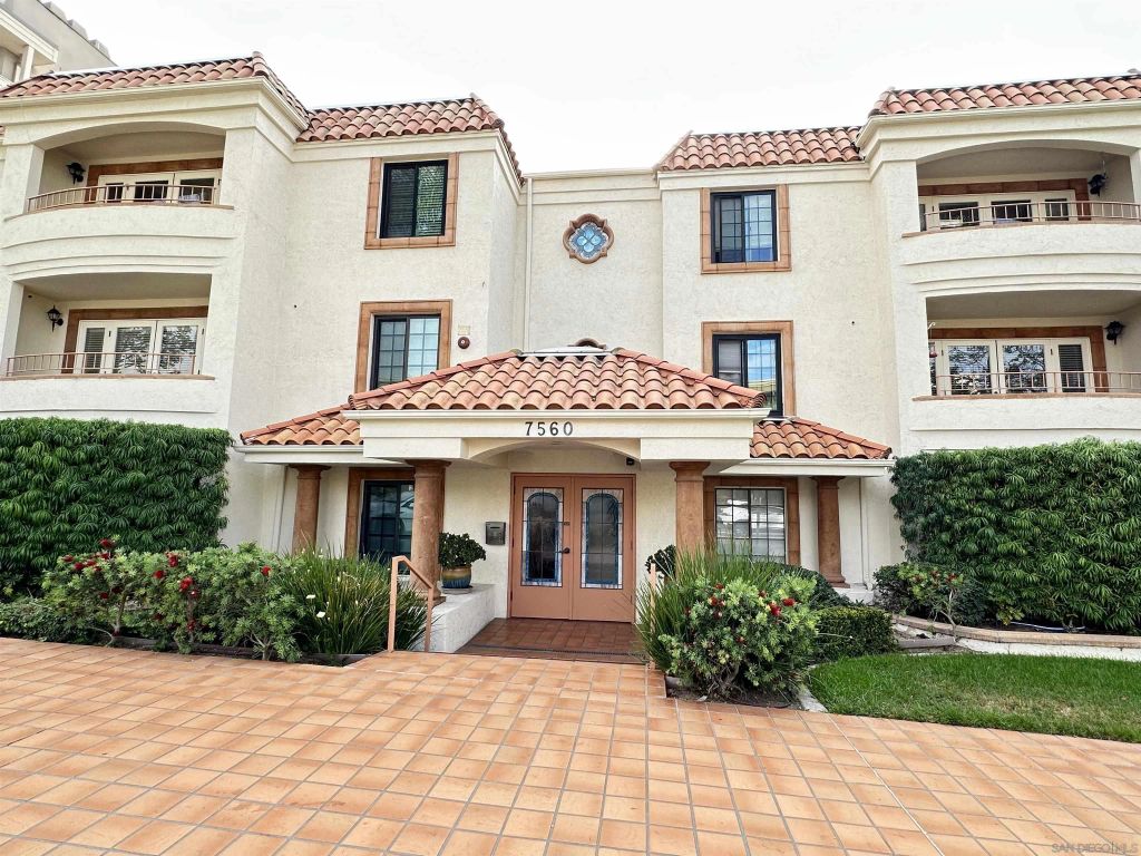 7560 Eads Ave 11, San Diego, CA 92037