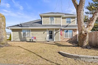 5001 Westwood Drive, West Des Moines, IA 50265