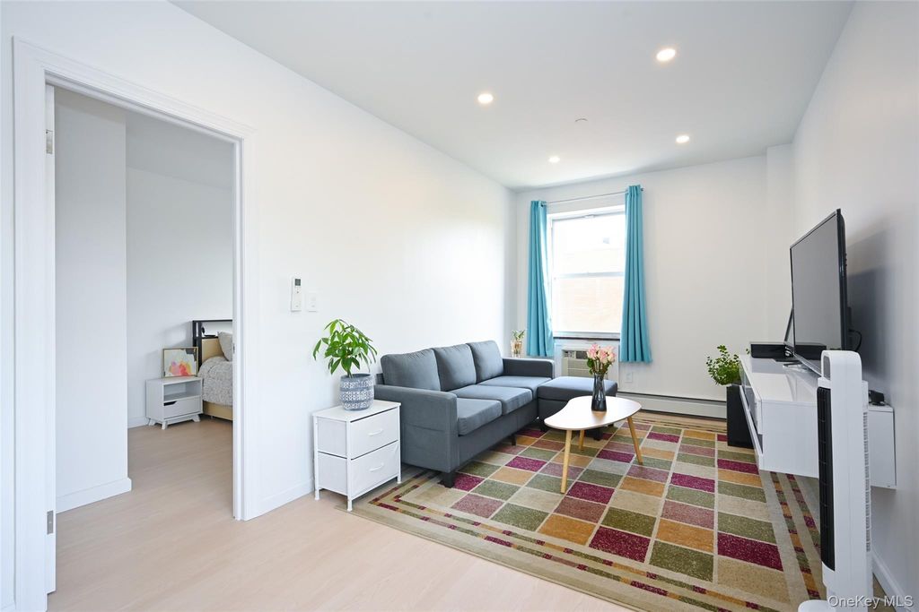 71-77 159th Street 4D, Fresh Meadows, NY 11365 — exterior