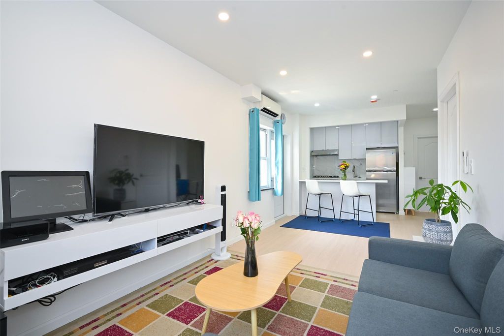 71-77 159th Street 4D, Fresh Meadows, NY 11365 — photo 3
