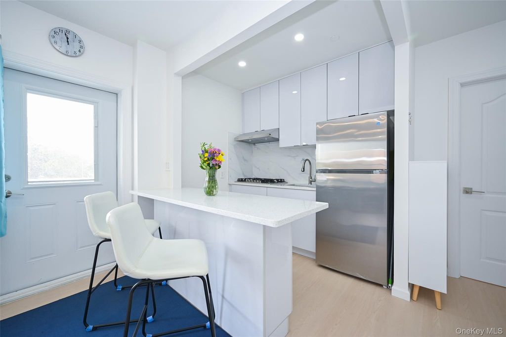 71-77 159th Street 4D, Fresh Meadows, NY 11365 — photo 5