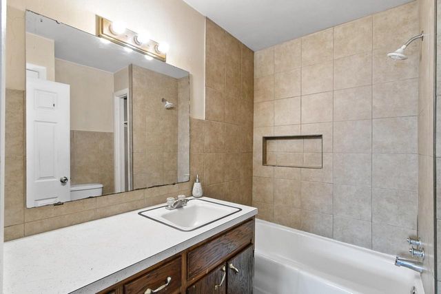 230 E Carroll Street, Portage, WI 53901