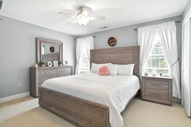 8 Pheasant Run, Belchertown, MA 01007