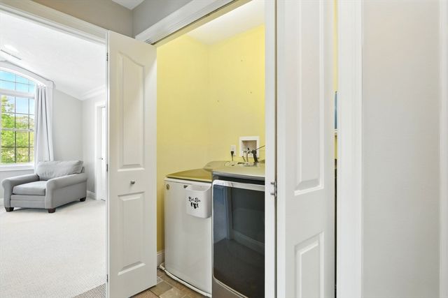 8 Pheasant Run, Belchertown, MA 01007