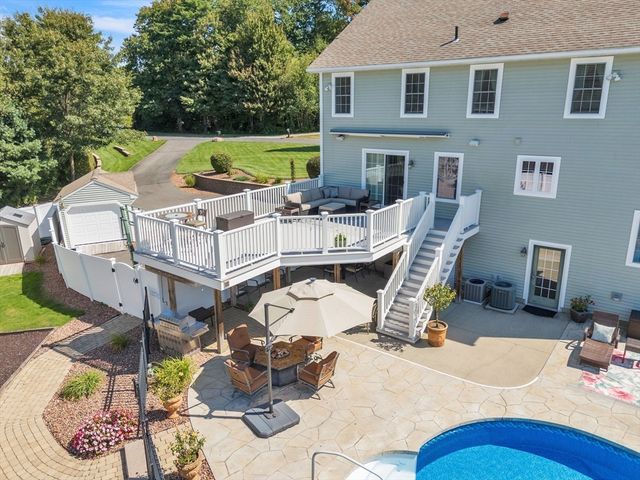 8 Pheasant Run, Belchertown, MA 01007