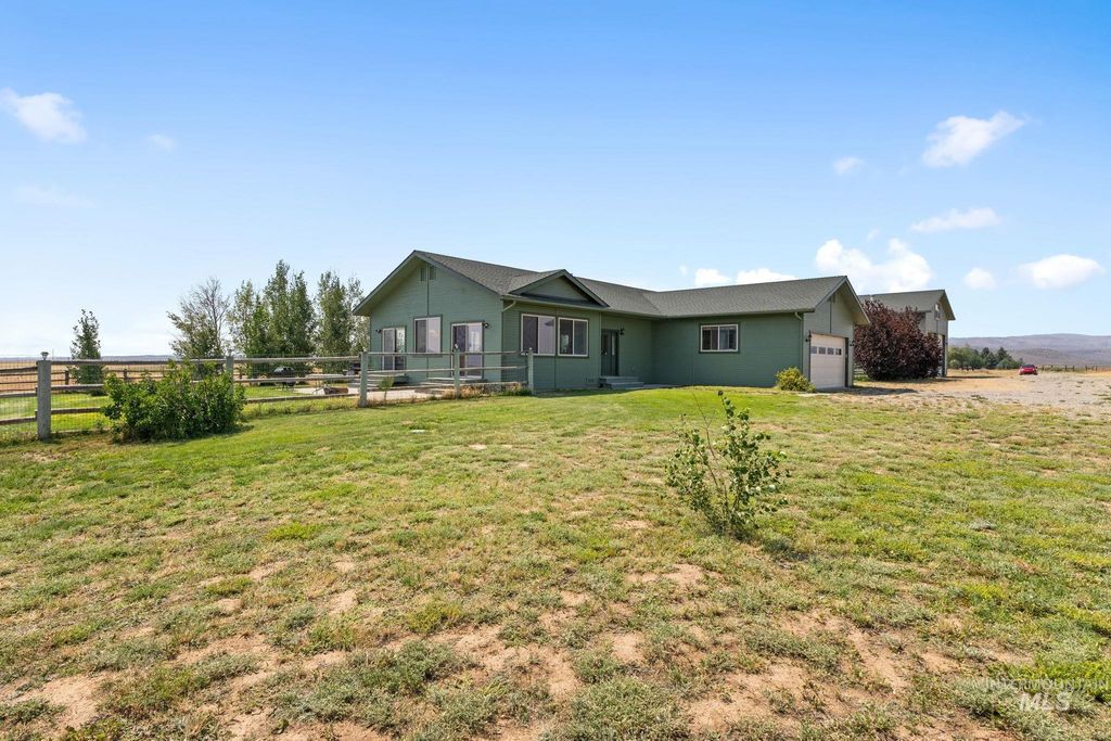 820 W. Magic Rd, West Magic, ID 83352 photo 2