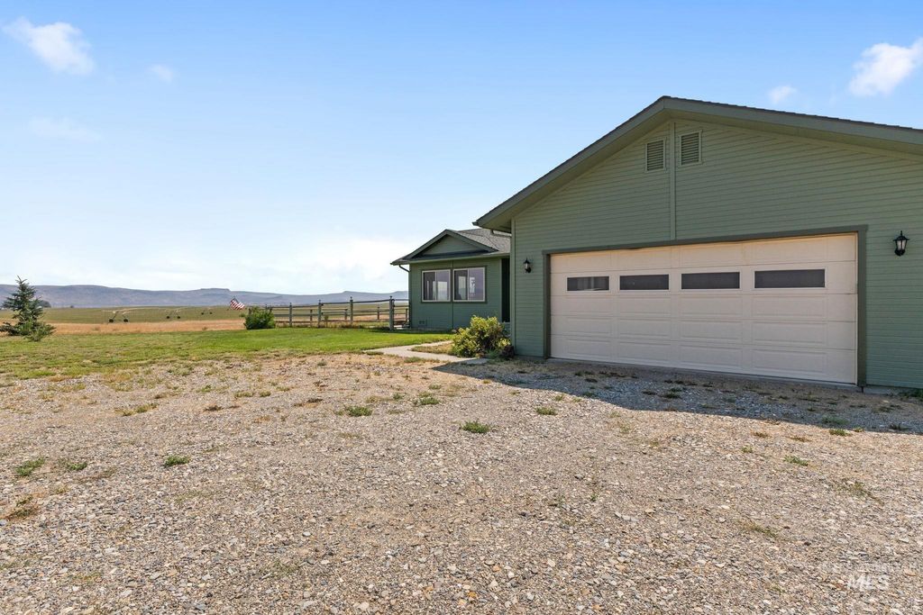 820 W. Magic Rd, West Magic, ID 83352 photo 4
