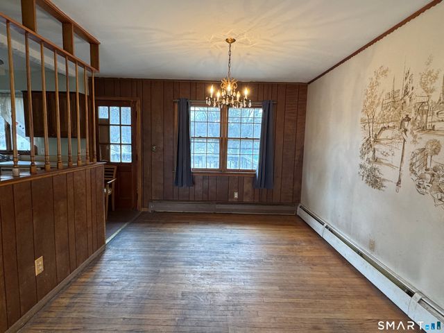 105 Ursini Drive, Hamden, CT 06514