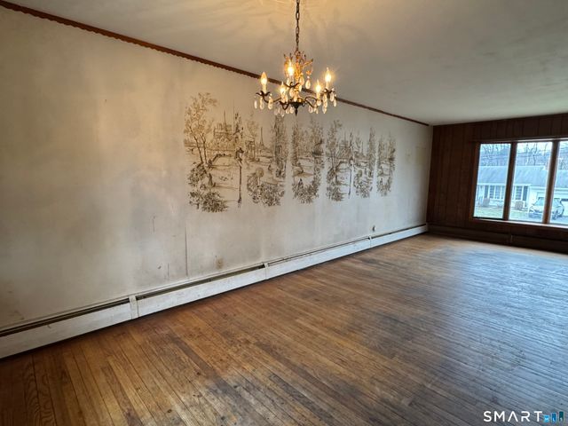 105 Ursini Drive, Hamden, CT 06514