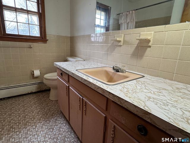 105 Ursini Drive, Hamden, CT 06514