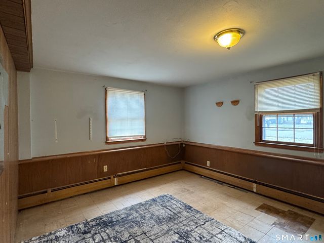 105 Ursini Drive, Hamden, CT 06514