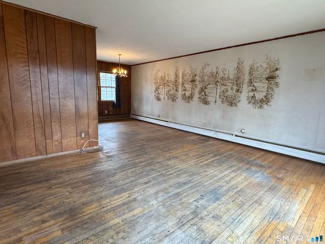 105 Ursini Drive, Hamden, CT 06514