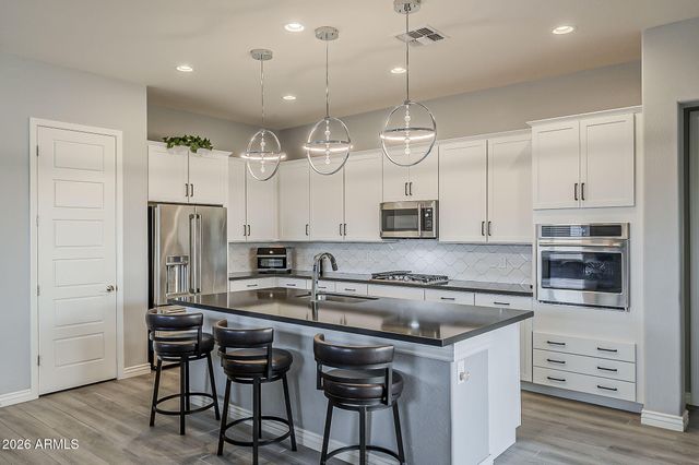 14114 W SMOKETREE Drive, Surprise, AZ 85387