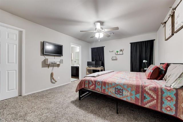 1812 W Antler Way, Mustang, OK 73064