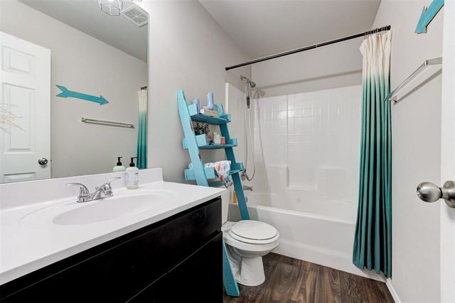 1812 W Antler Way, Mustang, OK 73064