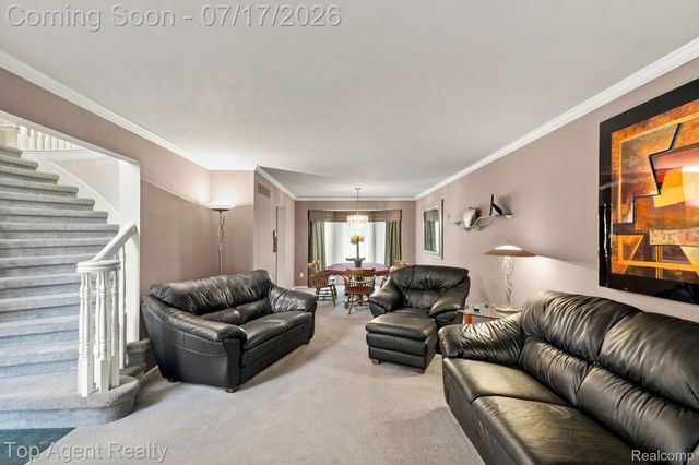 42316 Locklin Drive, Sterling Heights, MI 48314