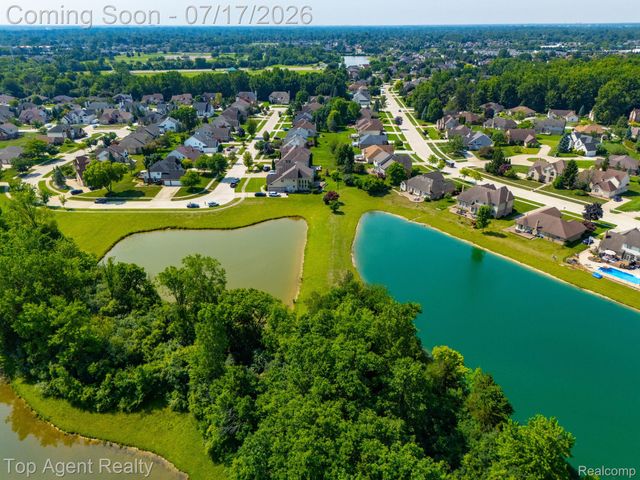 42316 Locklin Drive, Sterling Heights, MI 48314