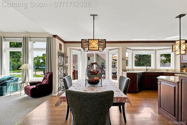 42316 Locklin Drive, Sterling Heights, MI 48314