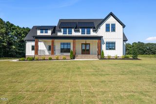 2560 Lassiter Road, Four Oaks, NC 27524