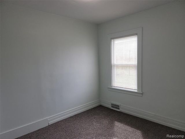 1576 Dickerson Street, Detroit, MI 48215