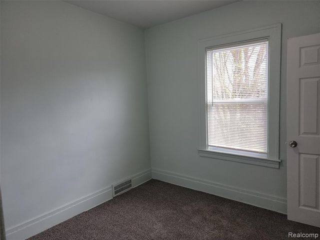 1576 Dickerson Street, Detroit, MI 48215