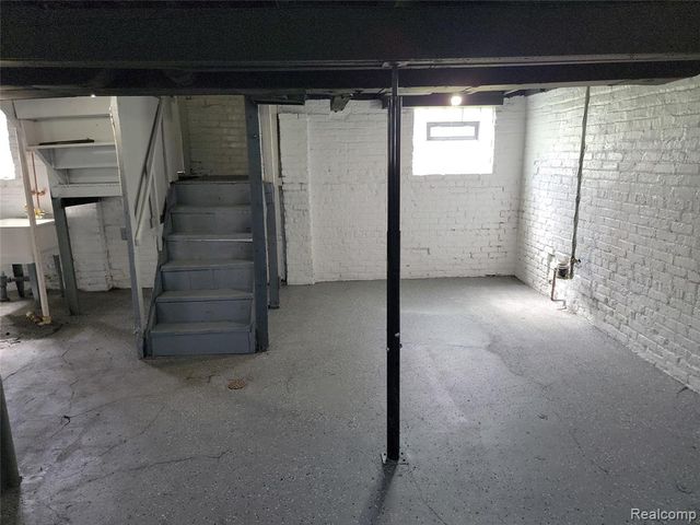 1576 Dickerson Street, Detroit, MI 48215