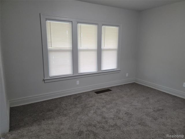 1576 Dickerson Street, Detroit, MI 48215