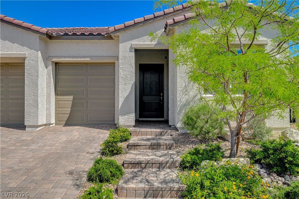 10124 Meandering Dell Avenue, Las Vegas, NV 89166 — photo 4