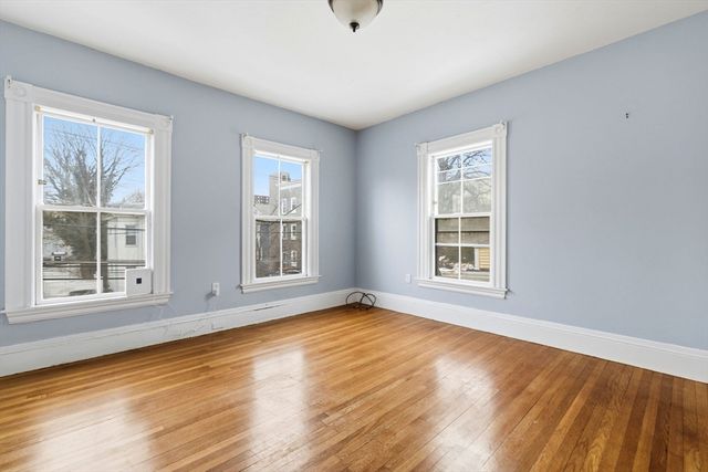 48 Springfield St, Somerville, MA 02143