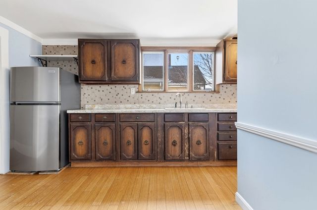 48 Springfield St, Somerville, MA 02143