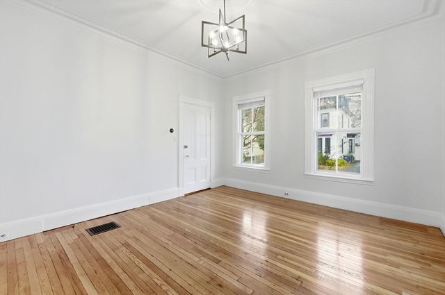 48 Springfield St, Somerville, MA 02143