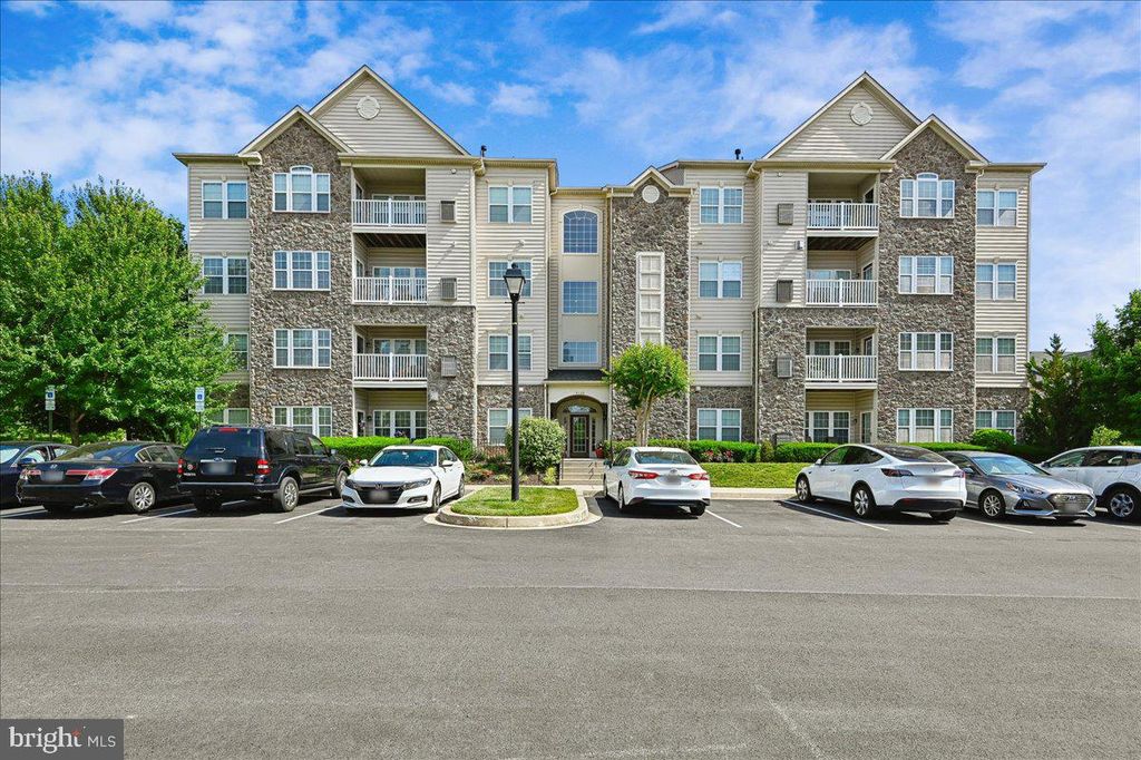Image 1 of property listing at 11125 CHAMBERS CT #D, Woodstock, MD 21163