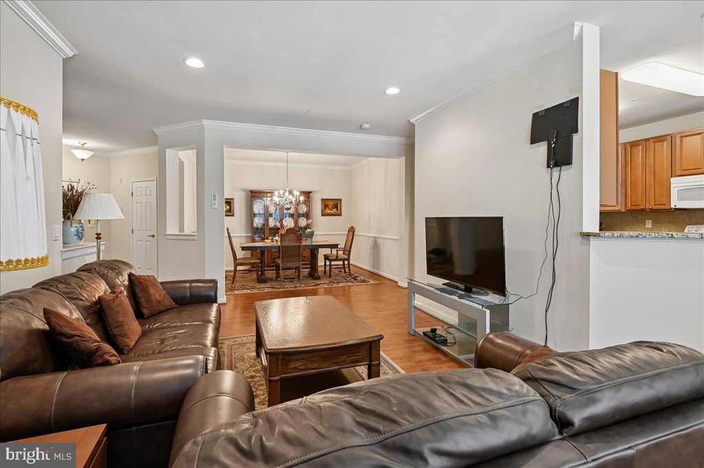 Image 10 of property listing at 11125 CHAMBERS CT #D, Woodstock, MD 21163