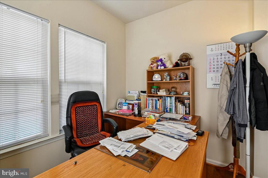 Image 20 of property listing at 11125 CHAMBERS CT #D, Woodstock, MD 21163