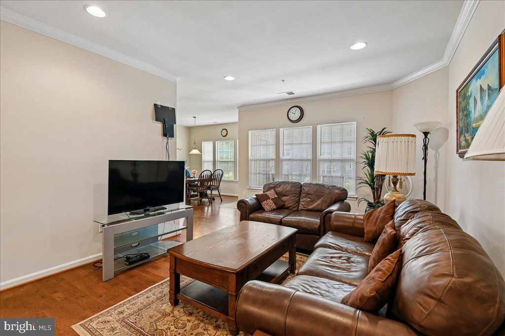 Image 7 of property listing at 11125 CHAMBERS CT #D, Woodstock, MD 21163