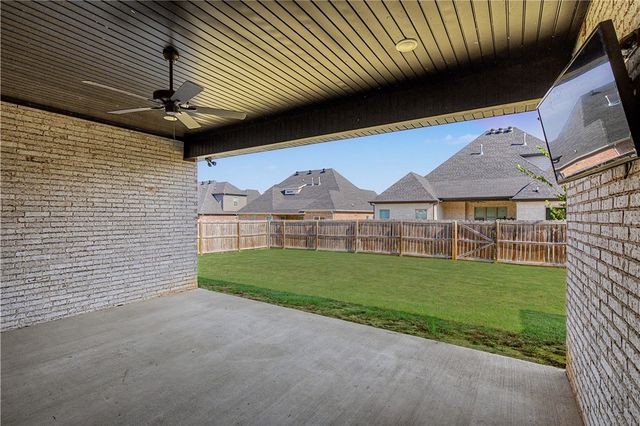 1701 Cherrie Street, Bentonville, AR 72713