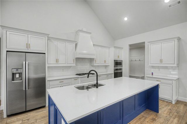 1701 Cherrie Street, Bentonville, AR 72713
