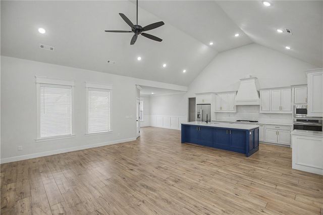 1701 Cherrie Street, Bentonville, AR 72713