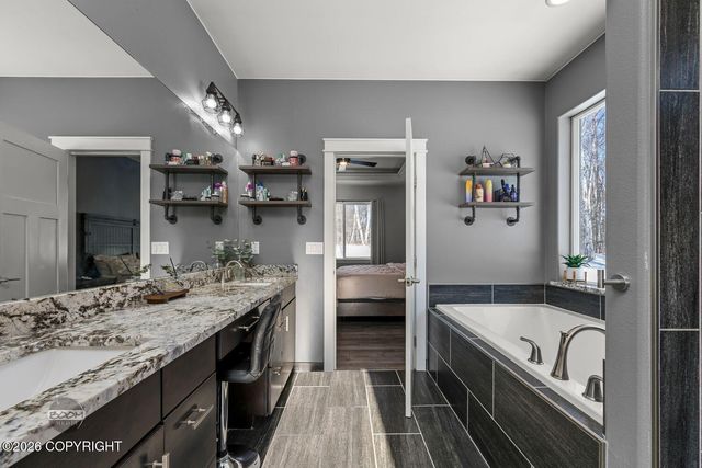 6425 E Brainard Circle, Wasilla, AK 99654