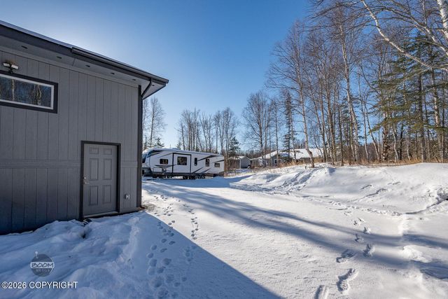 6425 E Brainard Circle, Wasilla, AK 99654