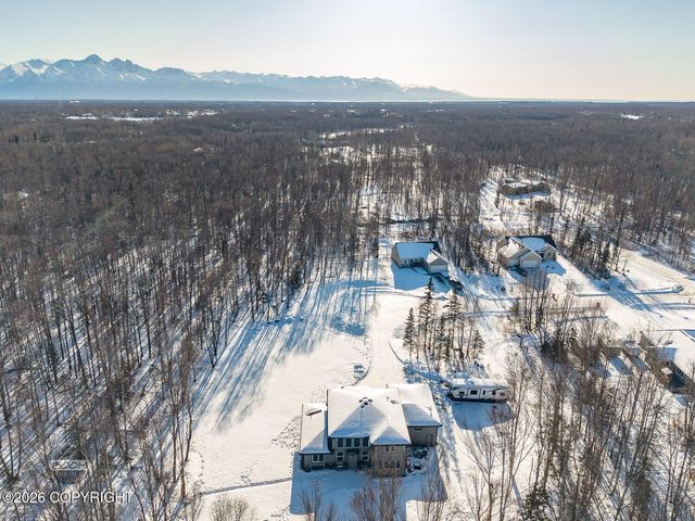 6425 E Brainard Circle, Wasilla, AK 99654