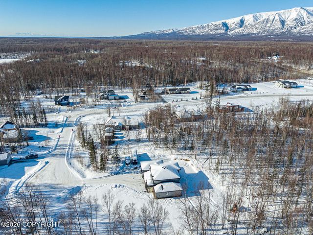 6425 E Brainard Circle, Wasilla, AK 99654