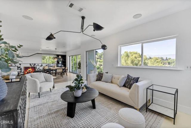 453 Frontenac Avenue, Los Angeles, CA 90065