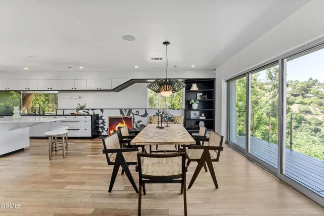 453 Frontenac Avenue, Los Angeles, CA 90065