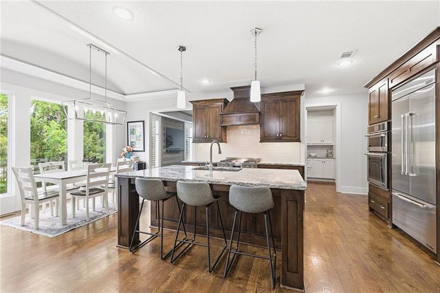 8106 Millridge Street, Lenexa, KS 66220