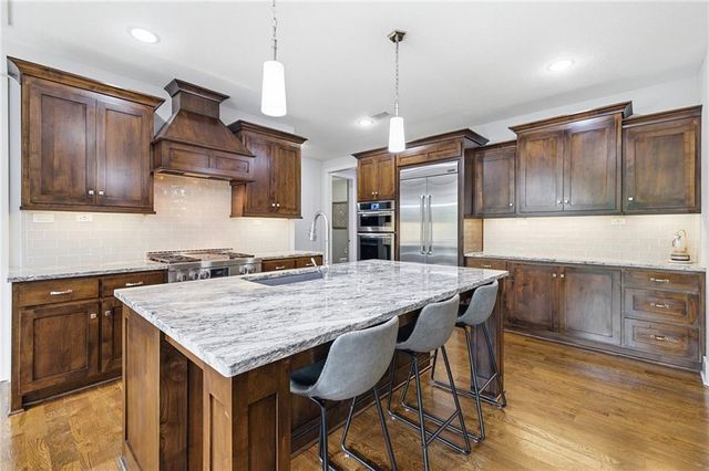 8106 Millridge Street, Lenexa, KS 66220